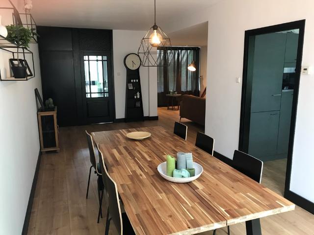 5 bedrooms Surface Area: 160m2 Furnished