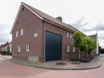 5 bedrooms Surface Area: 207m2
