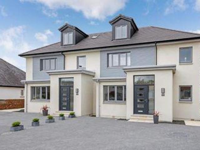 5 Bedrooms Semi detached house for sale in Beachway, Largs, North Ayrshire, Scotland KA30