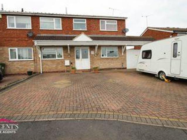 5 Bedrooms Semi detached house for sale in Biam Way, Leicester LE3