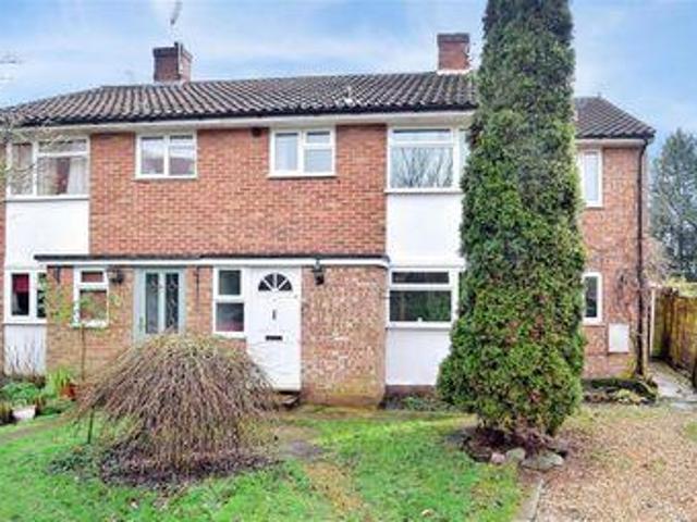 5 Bedrooms Semi detached house for sale in Oak Close, Southwater, Horsham, West Sussex RH13