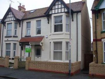 5 Bedrooms Semi detached house for sale in Sandringham Avenue, Rhyl, North Wales, Denbighshire LL18