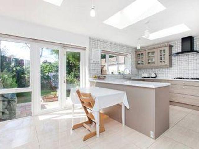 5 Bedrooms Semi detached house for sale in Penshurst Gardens, Edgware HA8