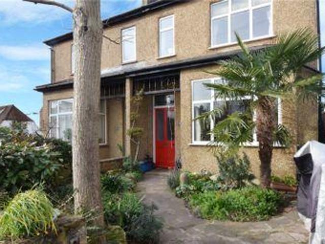 5 Bedrooms Semi detached house for sale in Vernon Road, Bushey, Hertfordshire WD23