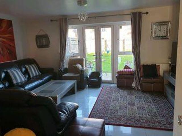 5 Bedrooms Terraced house for rent in Belhouse Avenue, South Ockendon, Essex RM15