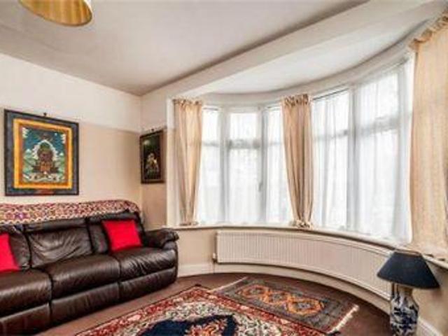 5 Bedrooms Terraced house for rent in Chestnut Grove, Wembley HA0