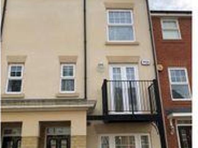 5 Bedrooms Terraced house for rent in Sullivan Row, Bromley BR2