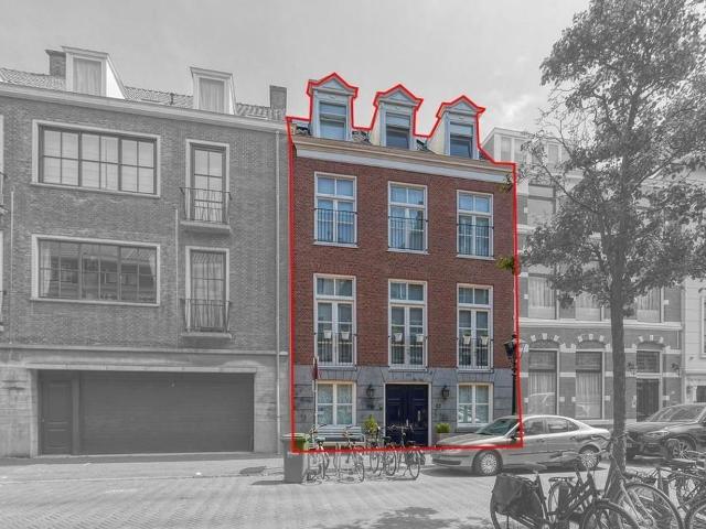 5 bedrooms Terraced House Surface Area: 300m2