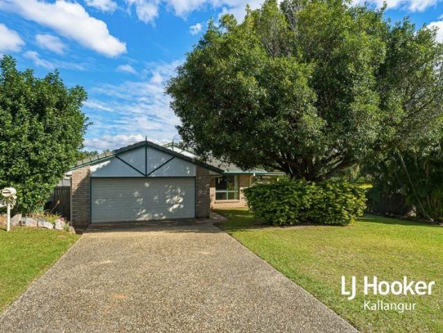 5 Bedrooms | 2 Bathrooms | 2 Car Garage | 700mÂ² Block