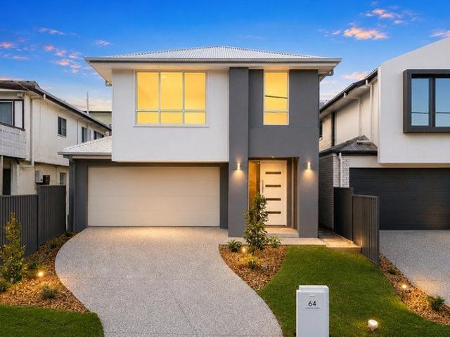 5 Bedrooms, 2 Living Areas, 0 Compromises: Ultimate Family Living Defined