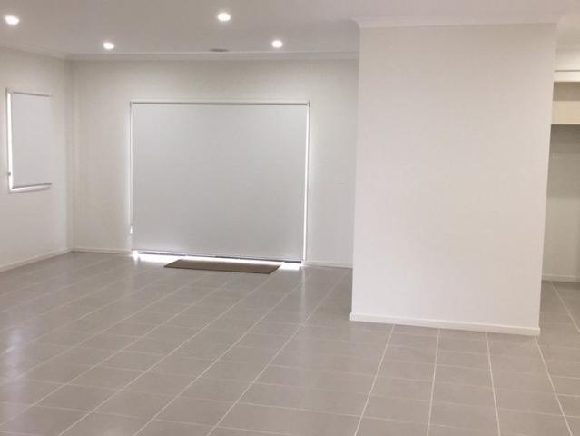 5 bedrooms 2 master rooms family house