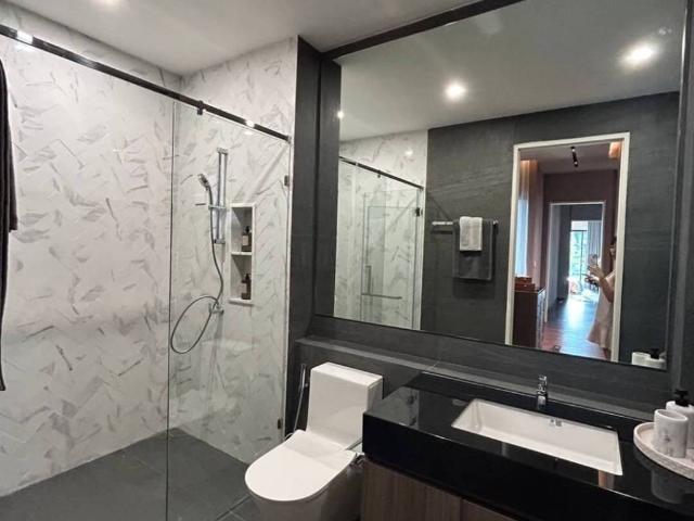 5 Beds 7 Baths 564 SQ.M THE HONOR Yothin Phatthana