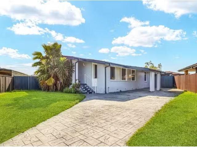 5 Beverly Place, WERRINGTON COUNTY House for rent Listed by A.