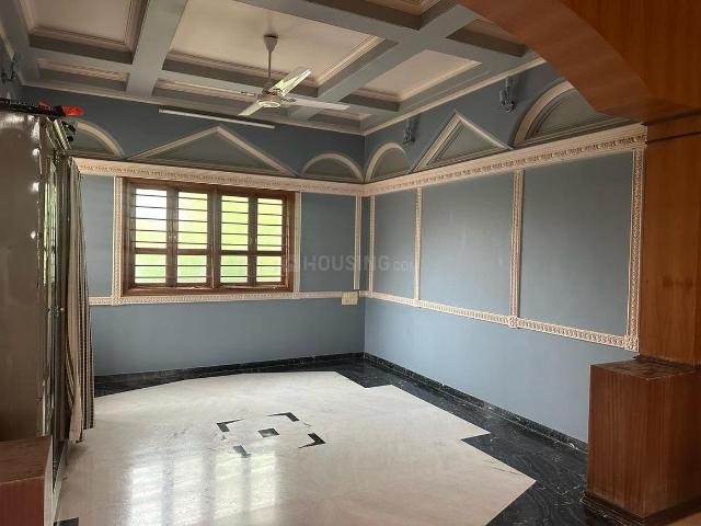 5 BHK Villa in Thaltej for resale Ahmedabad. The reference number is 19381877