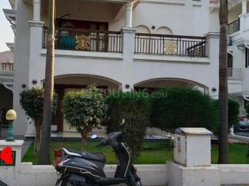 5 BHK Villa in Thaltej for resale Ahmedabad. The reference number is 20455991