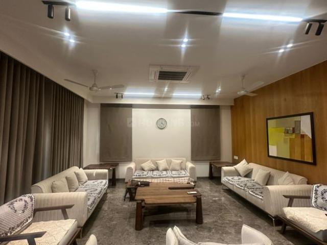 5 BHK Villa in Thaltej for resale Ahmedabad. The reference number is 21044627