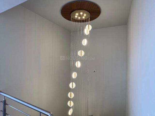 5 BHK Villa in Vaishno Devi Circle for resale Ahmedabad. The reference number is 19621416