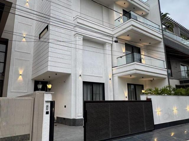 5 BHK Villa in Vaishali Nagar for resale Jaipur. The reference number is 21164612