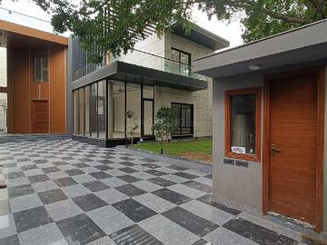 5 BHK Villa in Vasant Kunj for resale New Delhi. The reference number is 19942550