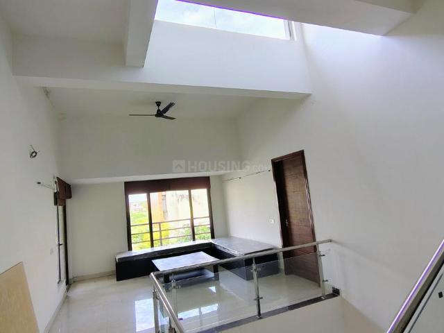 5 BHK Villa in Vedic Village for resale Kolkata. The reference number is 20679861