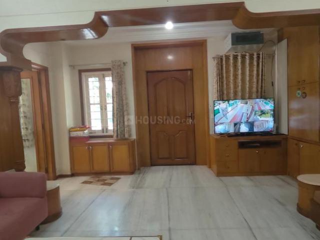 5 BHK Villa in Ambawadi for resale Ahmedabad. The reference number is 21177885