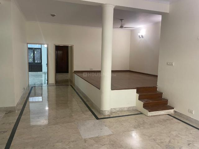 5 BHK Villa in Sector 43 for rent Gurgaon. The reference number is 20631593