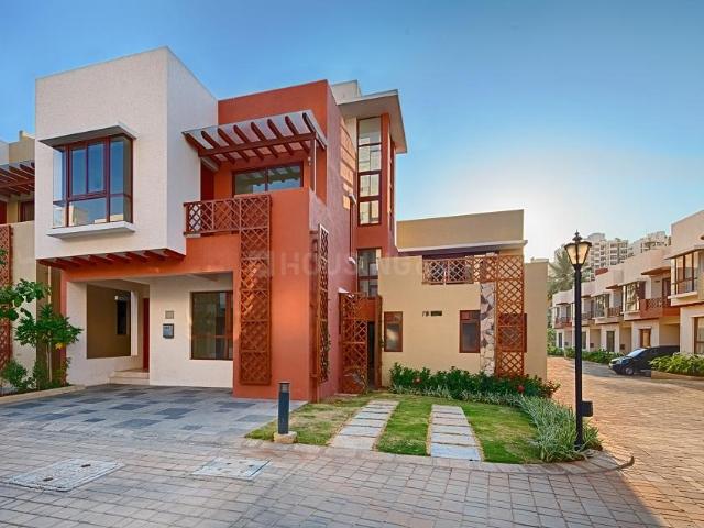 5 BHK Villa in Electronic City for resale Bengaluru. The reference number is 21005010