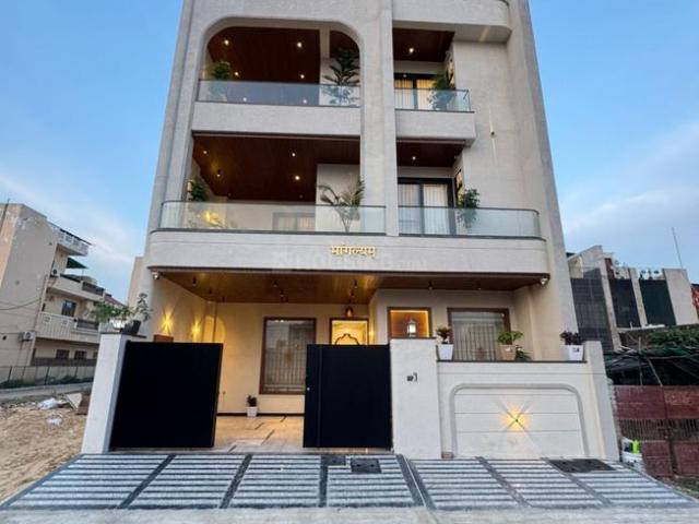5 BHK Villa in Gandhi Path West for resale Jaipur. The reference number is 20644622
