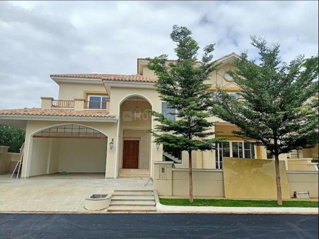 5 BHK Villa in Gandipet for resale Hyderabad. The reference number is 20556880