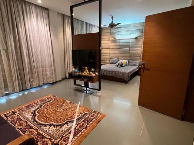 5 BHK Villa in Gurukul for resale Ahmedabad. The reference number is 20476472