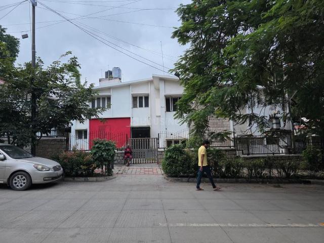 5 BHK Villa in Jayamahal for resale Bengaluru. The reference number is 18445908