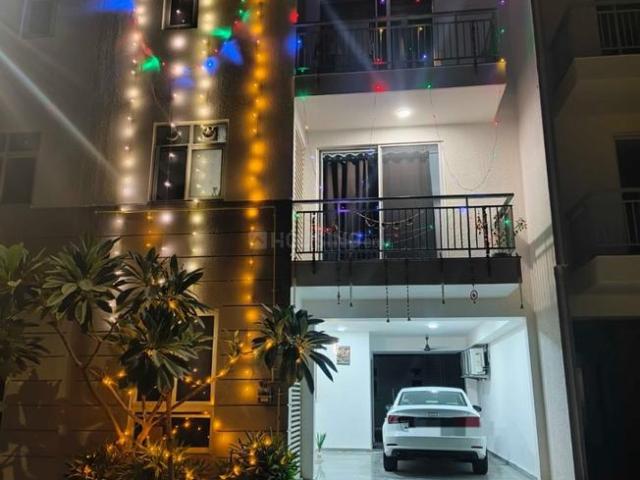 5 BHK Villa in Jaypee Greens for resale Greater Noida. The reference number is 21354015