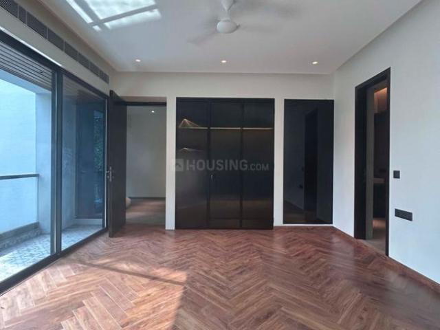 5 BHK Villa in Juhu for rent Mumbai. The reference number is 17390762