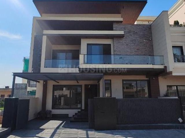 5 BHK Villa in Kamal Vihar for resale Raipur. The reference number is 19907720