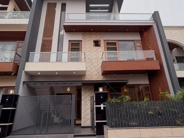 5 BHK Villa in Kamal Vihar for resale Raipur. The reference number is 20016128
