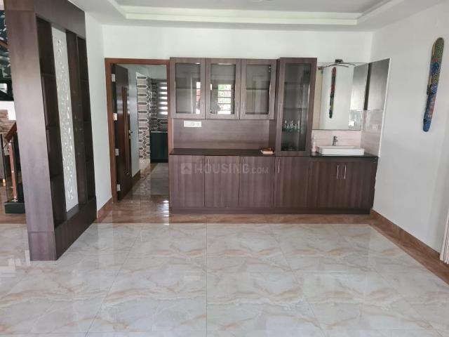 5 BHK Villa in Kakkanad for rent Kochi. The reference number is 21353691