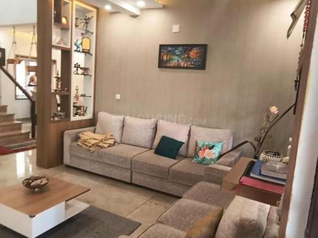 5 BHK Villa in Kakkanad for resale Kochi. The reference number is 19351731
