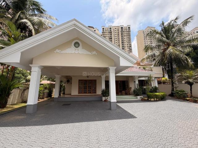 5 BHK Villa in Kakkanad for resale Kochi. The reference number is 20811098
