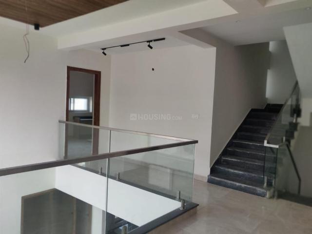 5 BHK Villa in Kismatpur for rent Hyderabad. The reference number is 20016456