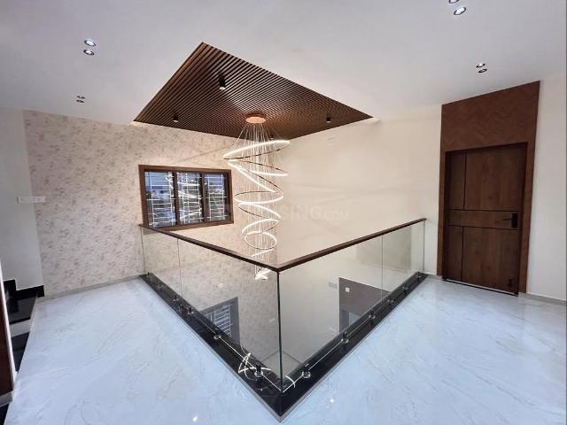 5 BHK Villa in Mathpurena for resale Raipur. The reference number is 20016419
