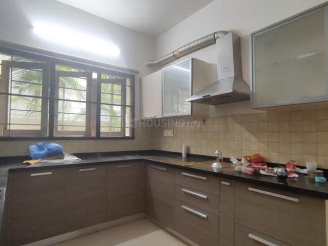 5 BHK Villa in Neelankarai for rent Chennai. The reference number is 19943975