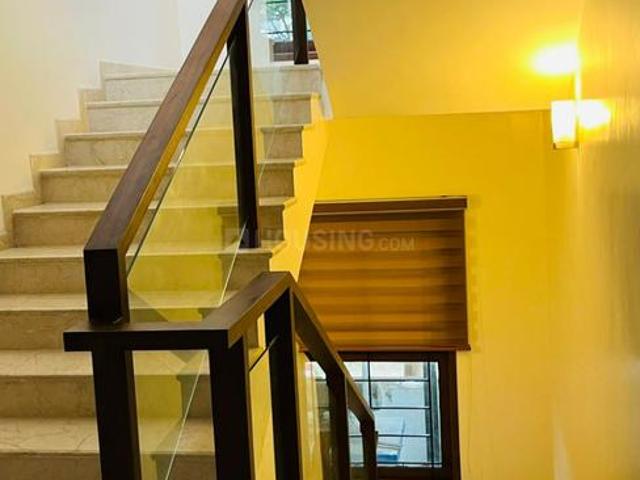 5 BHK Villa in Neelankarai for rent Chennai. The reference number is 20482728