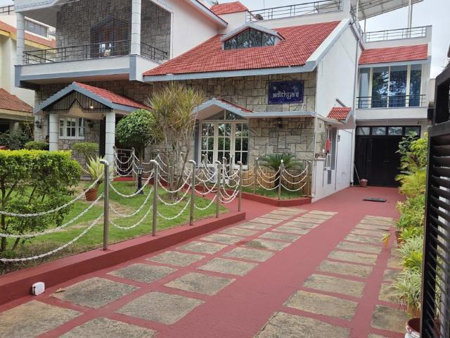 5 BHK Villa in Ramakrishnanagar for rent Mysore. The reference number is 21102103