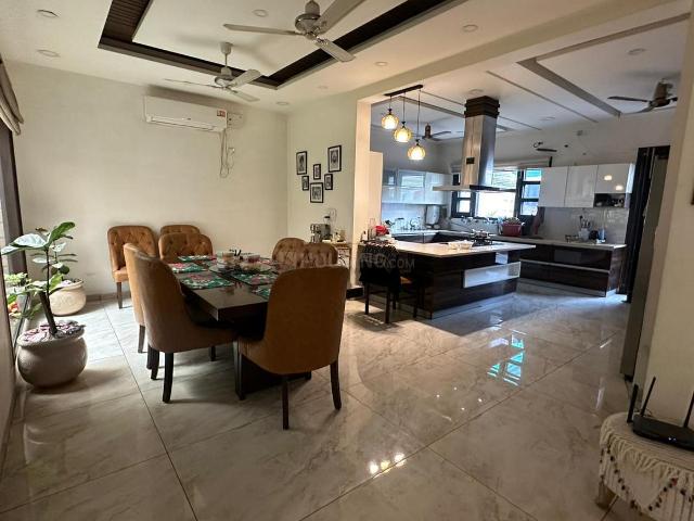 5 BHK Villa in Sector 117 for resale Mohali. The reference number is 19397124