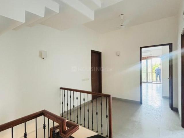 5 BHK Villa in Sector 128 for rent Noida. The reference number is 19581104