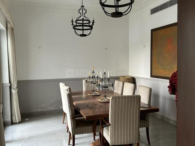 5 BHK Villa in Sector 131 for rent Noida. The reference number is 11685029