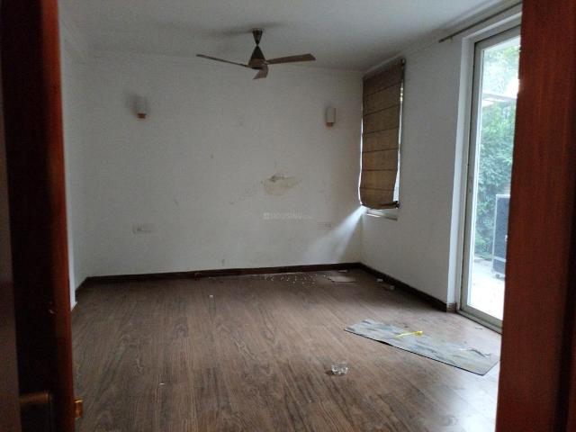 5 BHK Villa in Sector 52 for resale Gurgaon. The reference number is 20271592
