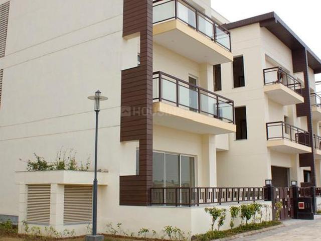 5 BHK Villa in Sector 81 for resale Gurgaon. The reference number is 20940241