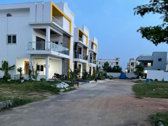 5 BHK Villa in Shadnagar for resale Ranga Reddy. The reference number is 13749370