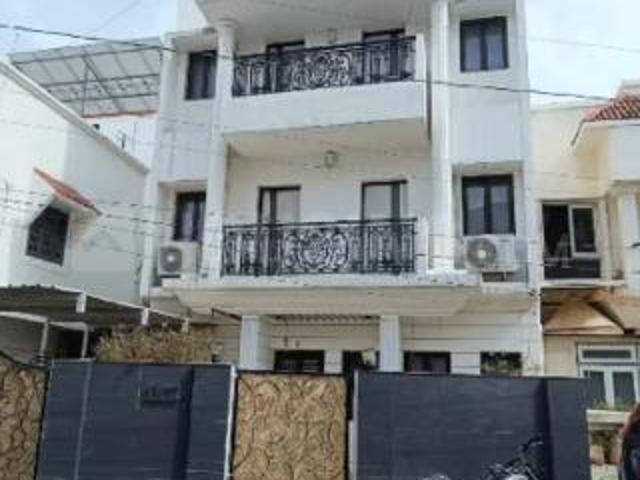 5 BHK Villa in Subhanpura for resale Vadodara. The reference number is 20406607